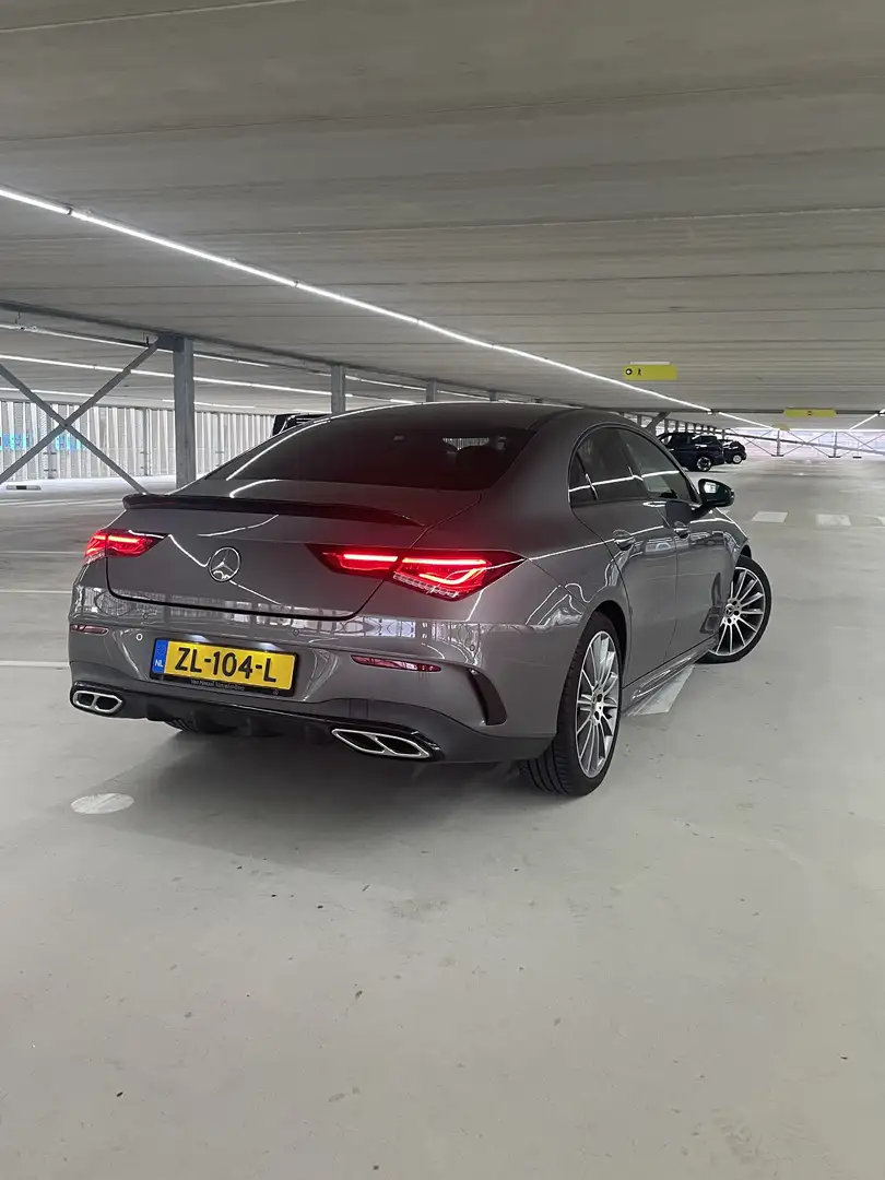 Mercedes-Benz CLA 200 Business Sol. AMG Grijs - 2