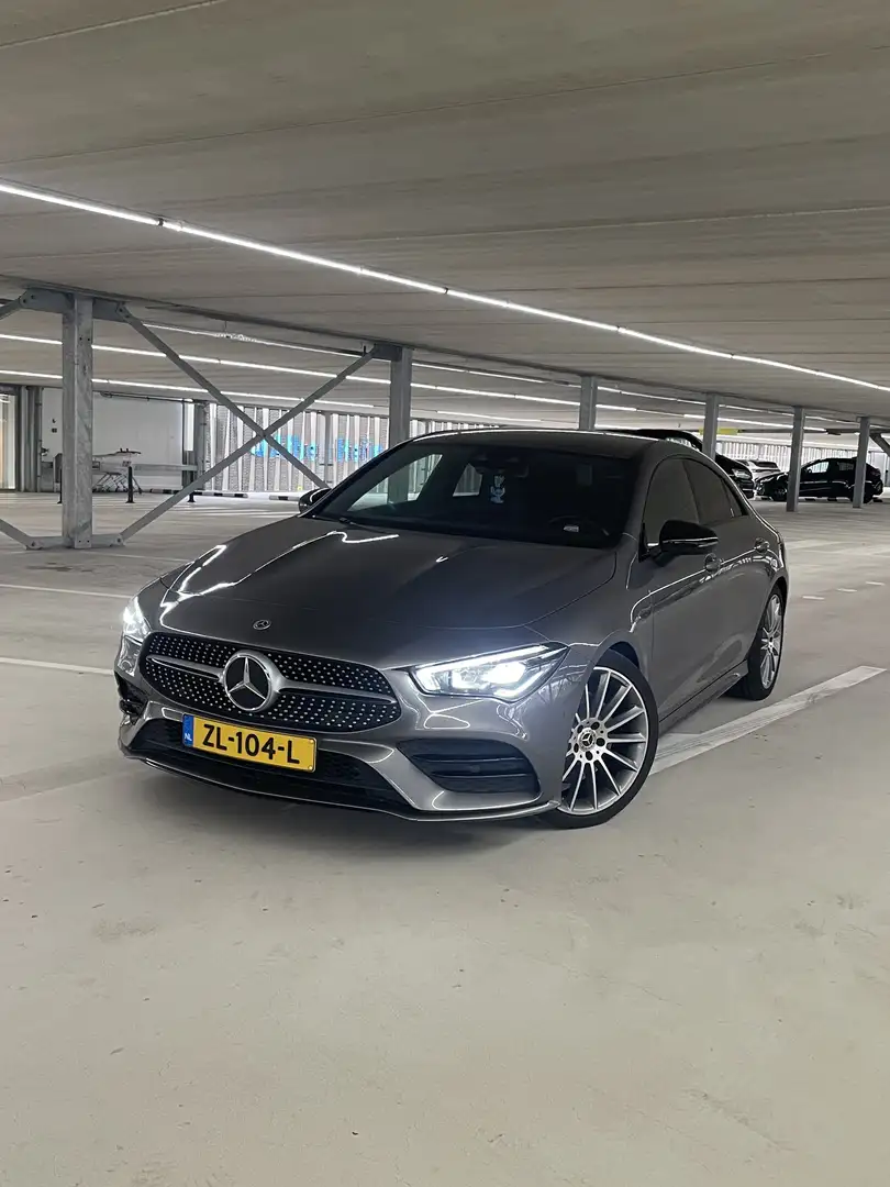 Mercedes-Benz CLA 200 Business Sol. AMG Grijs - 1
