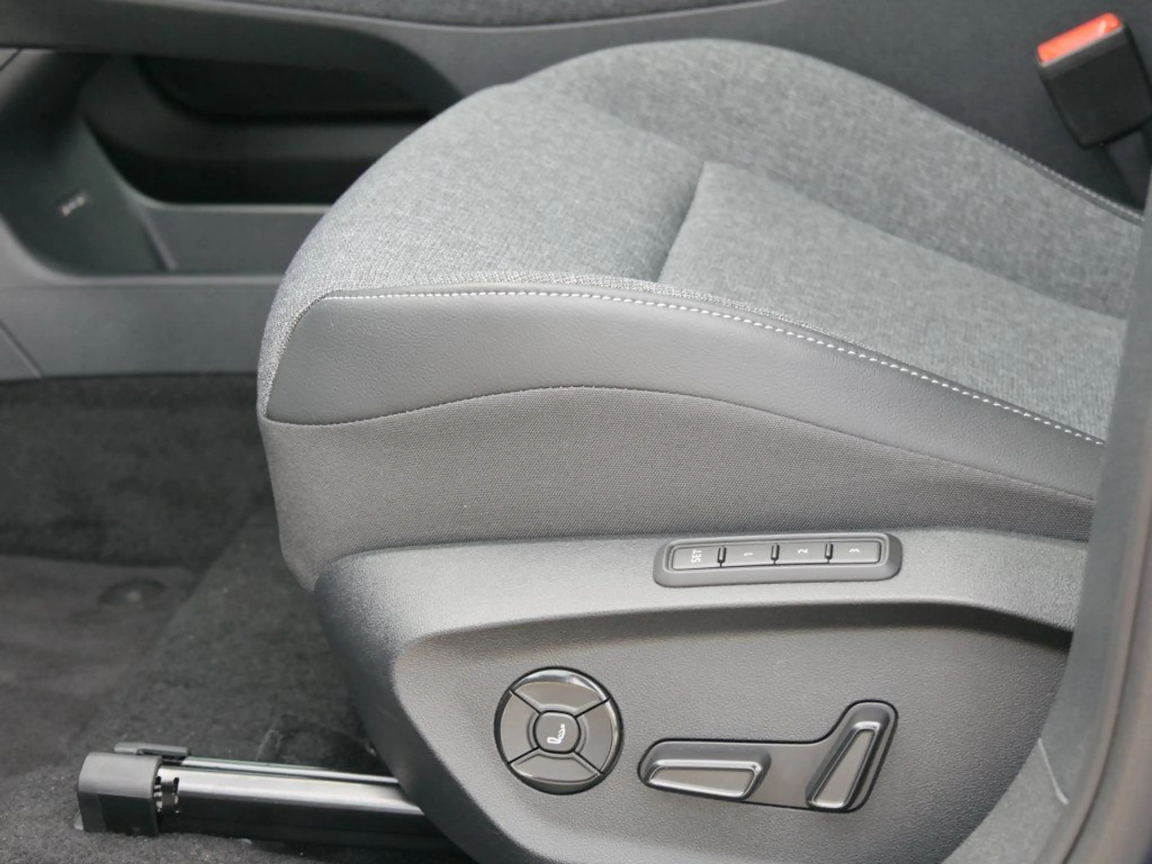 Volkswagen ID. Polo Style AHK IQ.LIGHT Pano Rückfahrkamera — photo 12