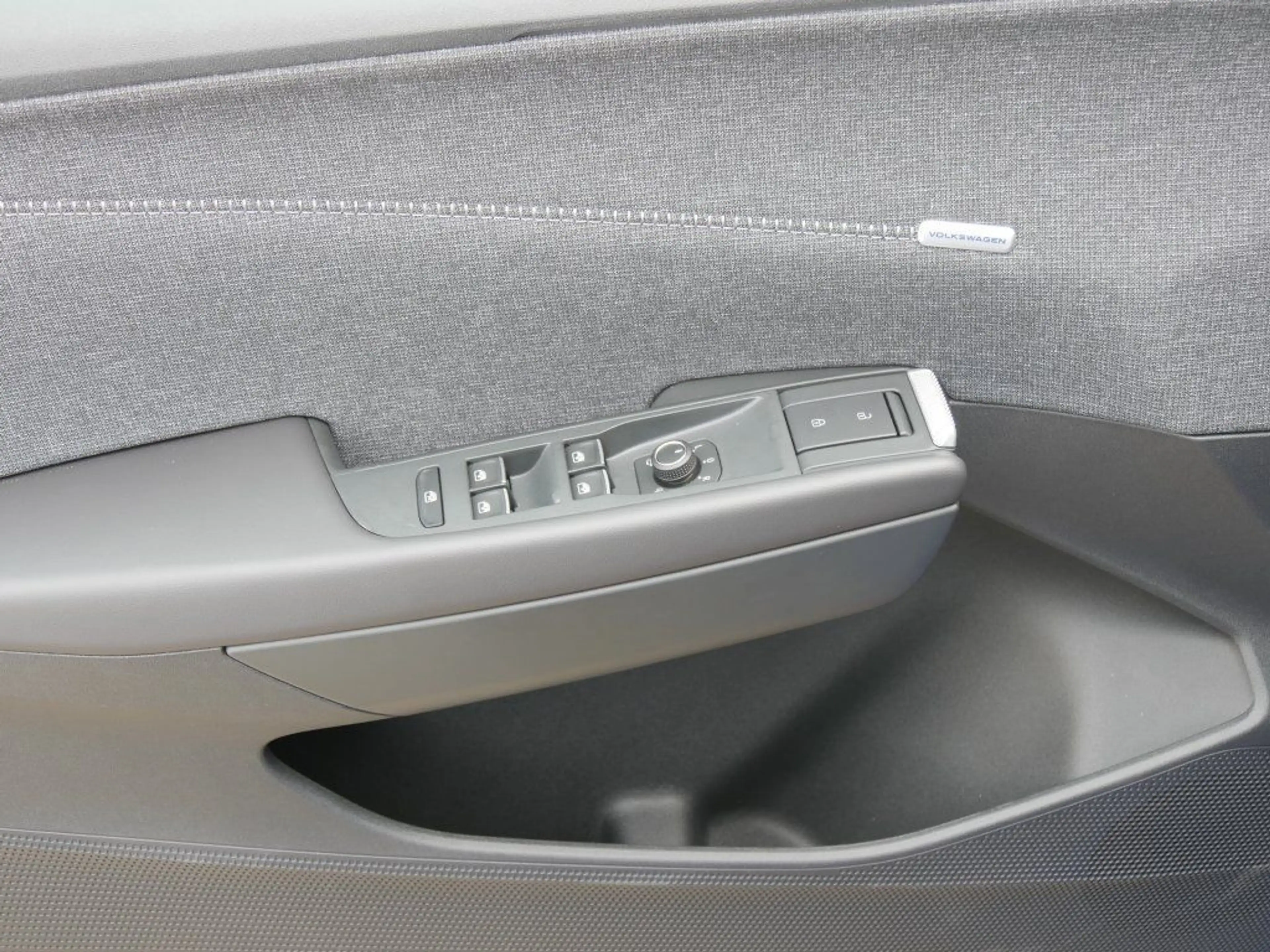 Volkswagen ID. Polo Style AHK IQ.LIGHT Pano Rückfahrkamera — photo 10