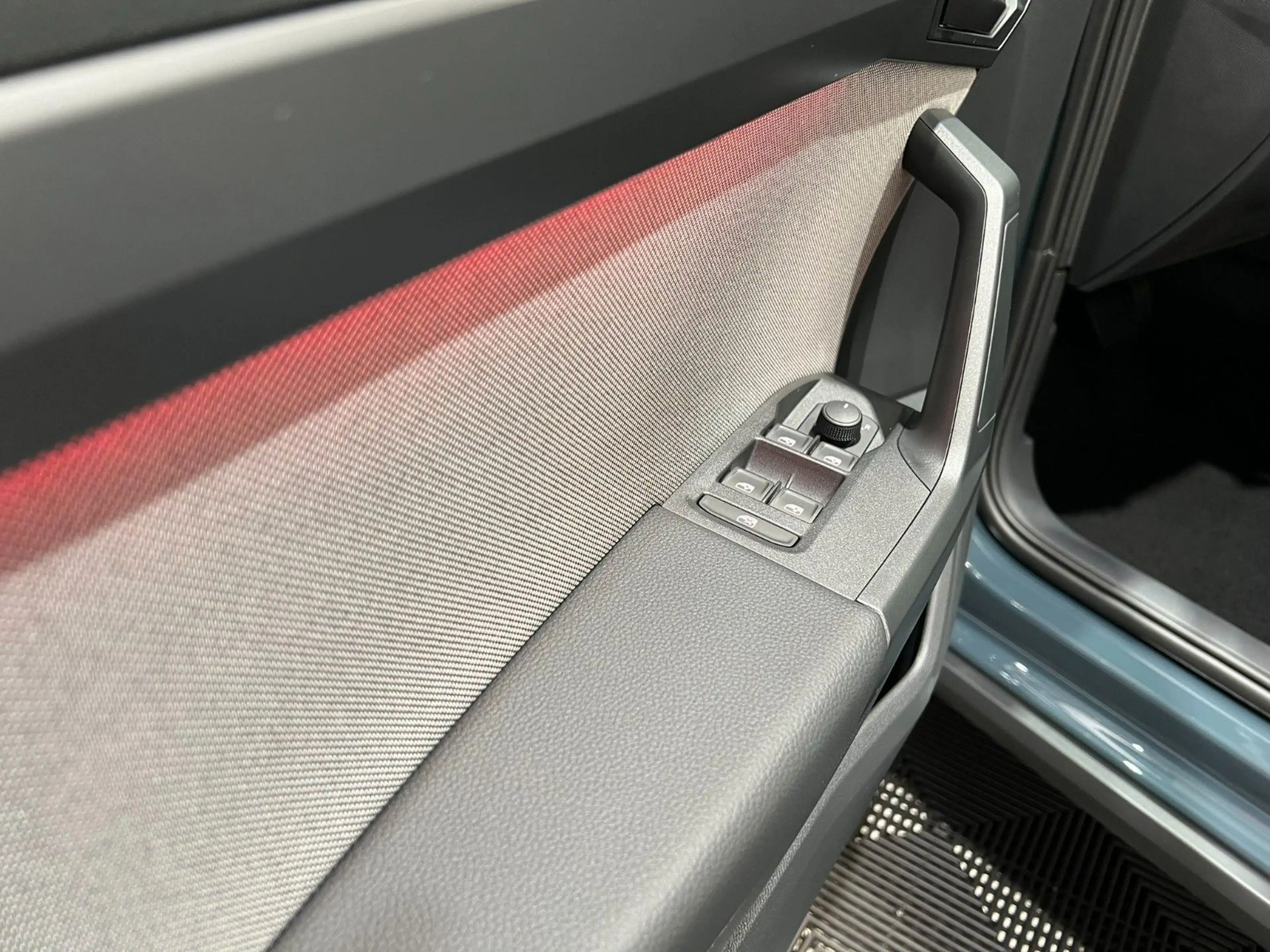SEAT Arona 1.0 TSI 85kW FR DSG — photo 13