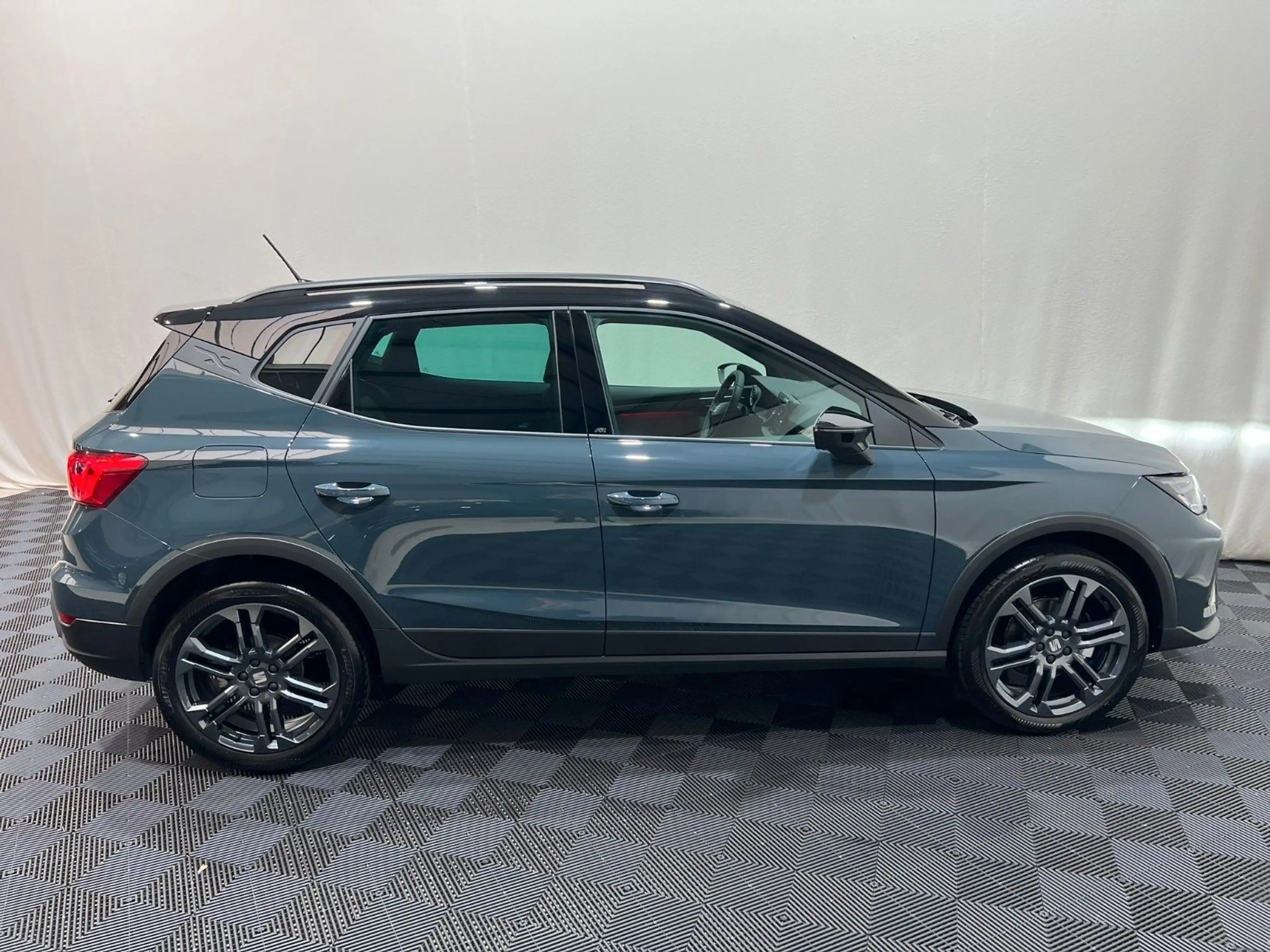 SEAT Arona 1.0 TSI 85kW FR DSG — photo 5