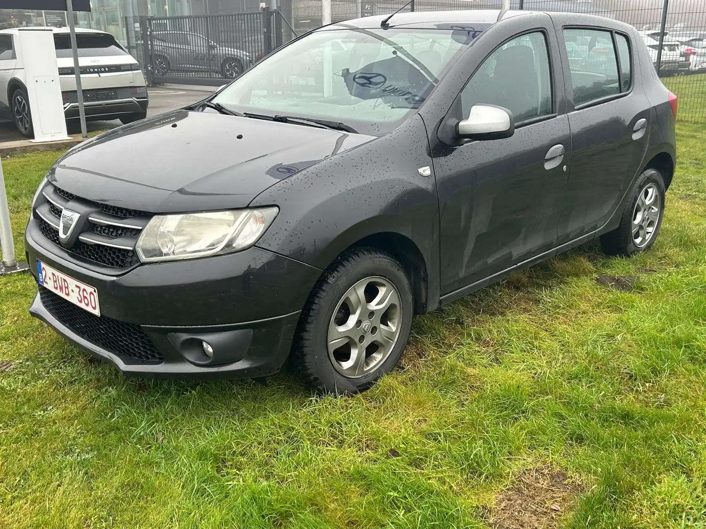 Dacia Sandero Sandero 1.2 16V 75 Laureate Noir - 2