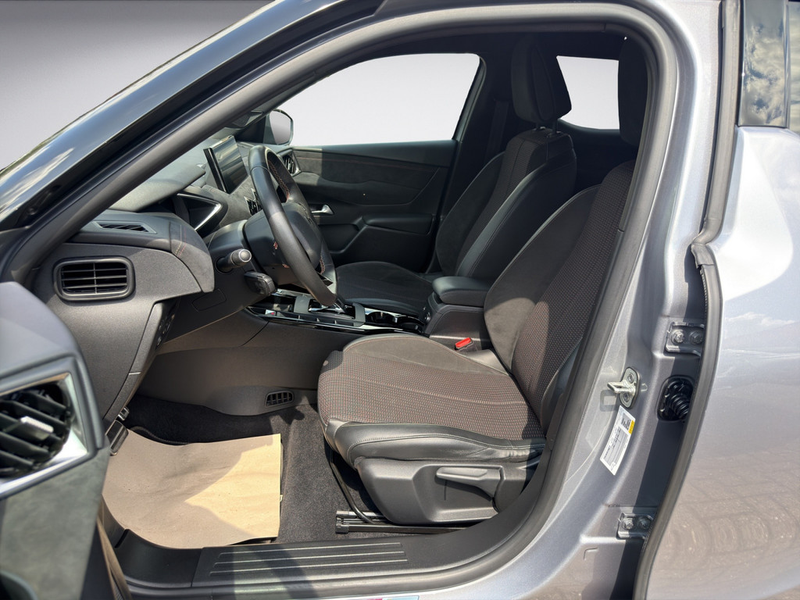 DS Automobiles DS 3 Crossback E-Tense Performance Line — photo 9