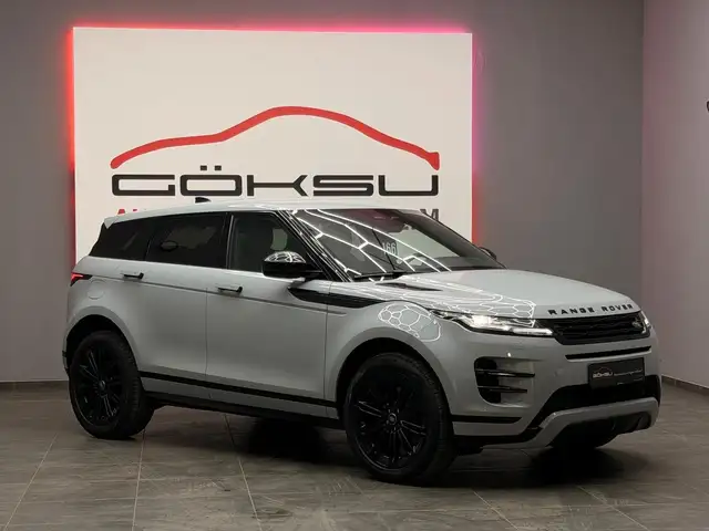 Land Rover Range Rover Evoque view 3