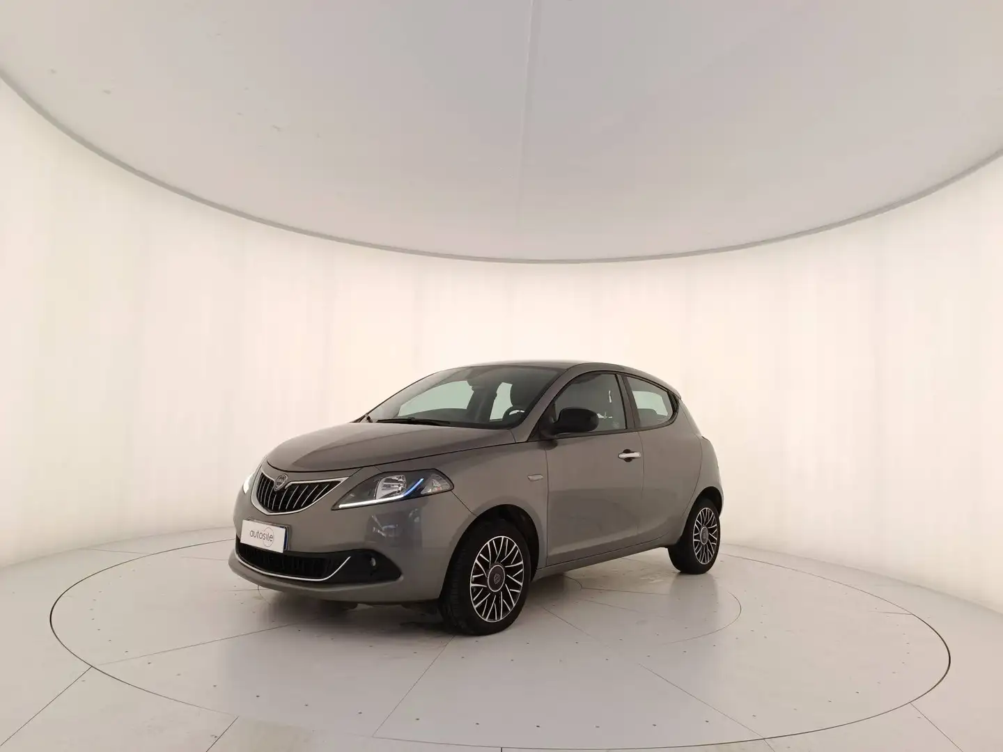 Lancia Ypsilon 1.0 FireFly Hybrid Platino Grigio - 1
