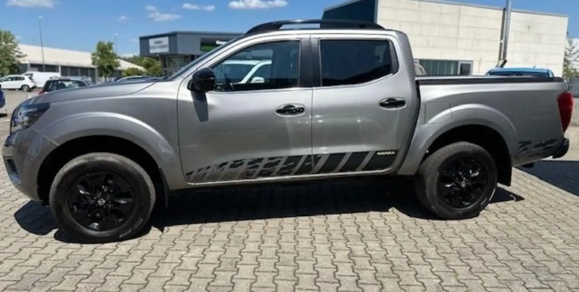 Nissan Navara N-Guard DC 4x4 Autm. - 1