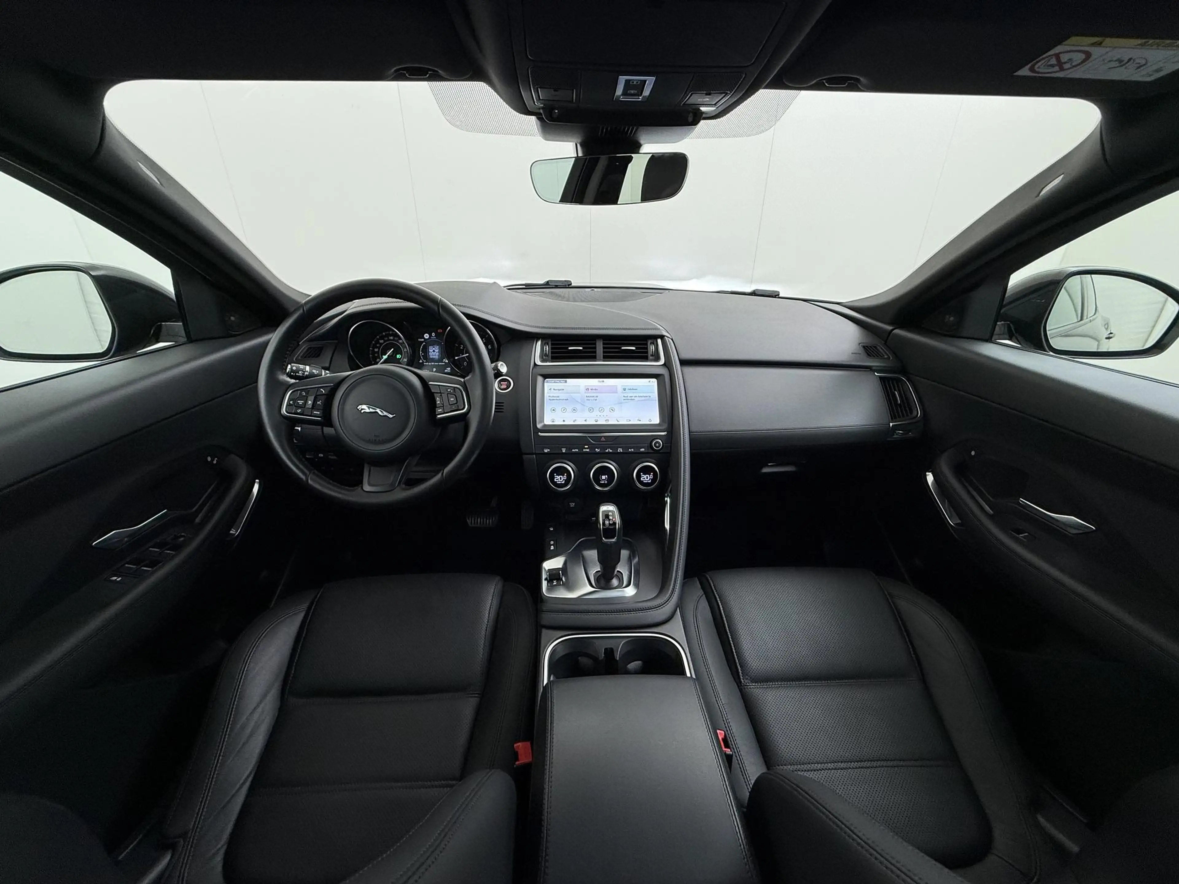 Jaguar E-Pace 2.0 P200 AWD R-Dynamic VAN: 31.900,- VOOR 29.877,- — photo 27