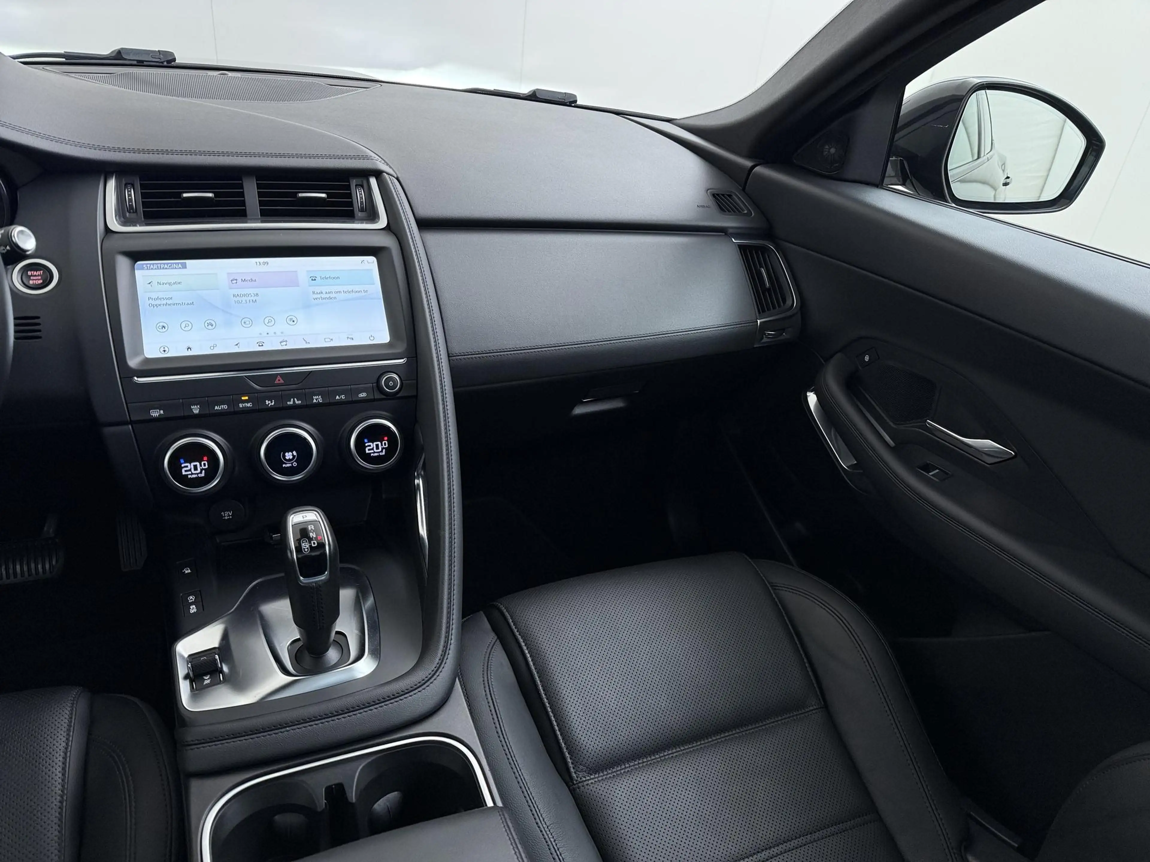 Jaguar E-Pace 2.0 P200 AWD R-Dynamic VAN: 31.900,- VOOR 29.877,- — photo 29