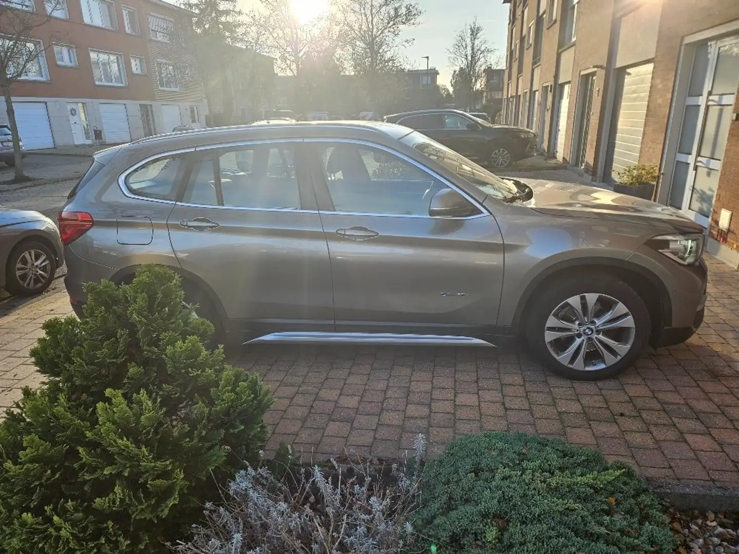 BMW X1 X1 sDrive18i Aut. Bruin - 2
