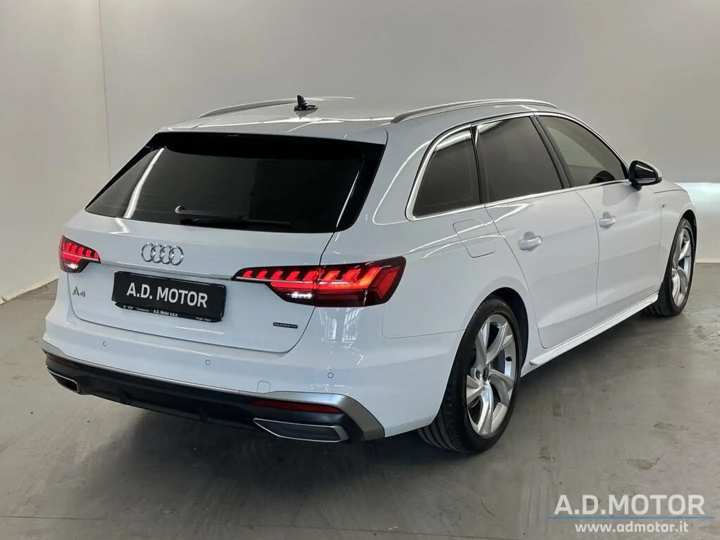 Audi A4 Avant 40 2.0 tdi mhev S line edition quattro 204c - 2