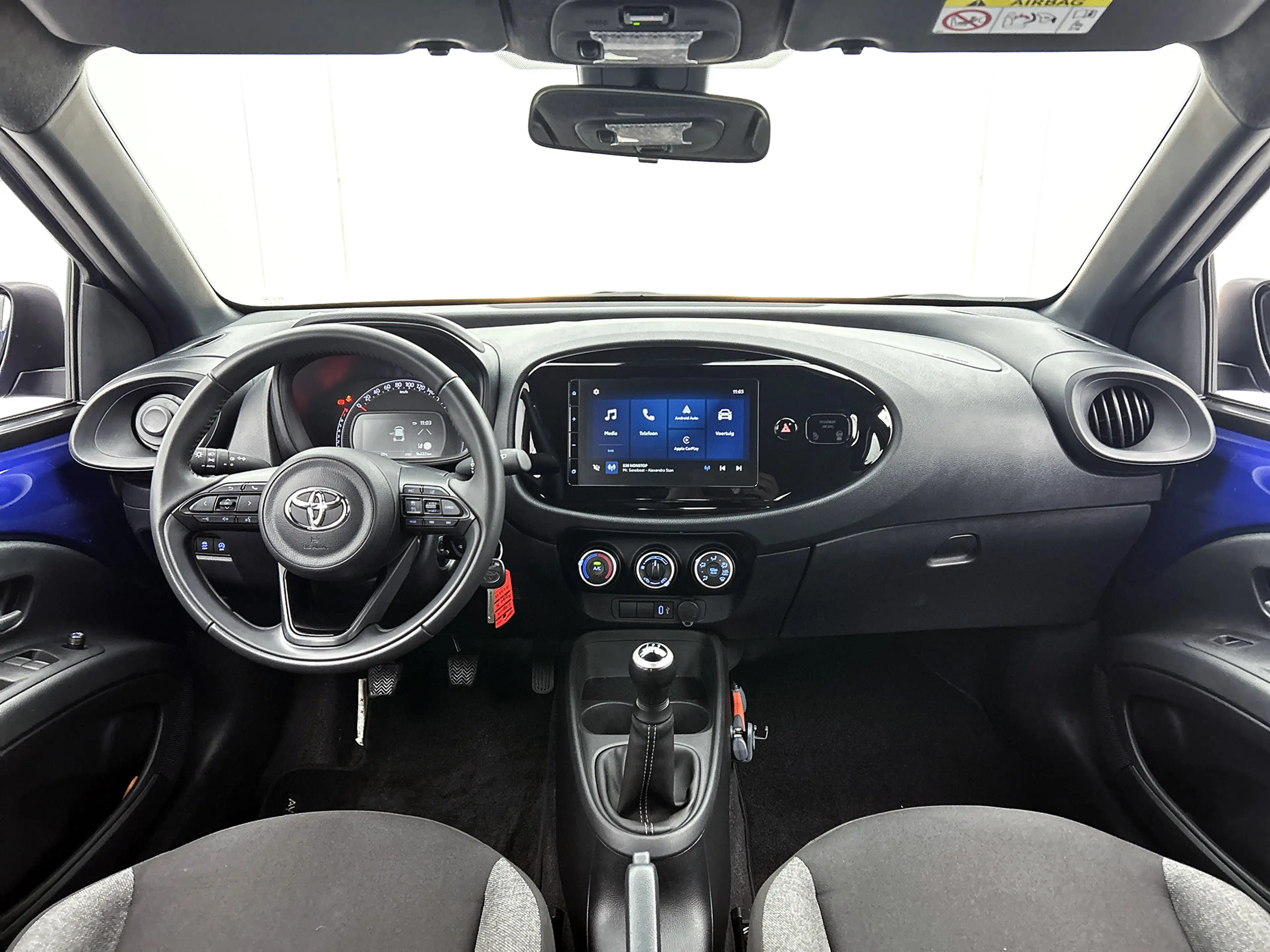 Toyota Aygo X 1.0 VVT-i MT Play BTW voertuig | Dealer onderhoude — photo 4