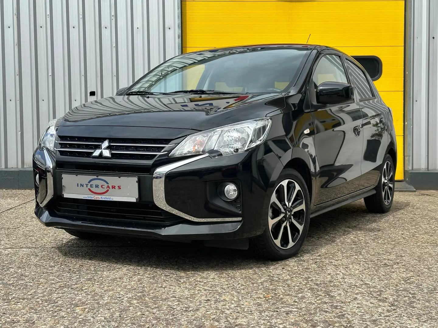 Mitsubishi Space Star Select+ Automatik Navi SHZ Kamera erst 18Tkm Schwarz - 1