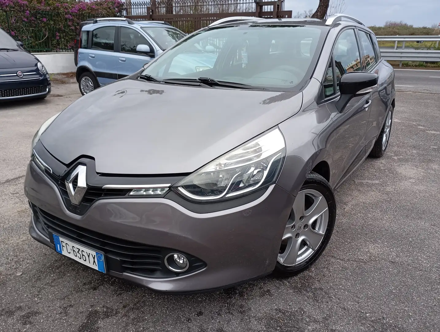 Renault Clio Sporter 1.5 dCi 75CV Energy Zen Gris - 1