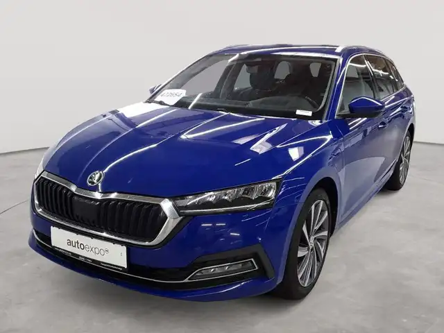 Skoda Octavia view 2