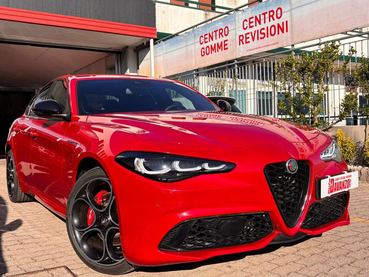 Alfa Romeo Giulia Giulia 2.0 t Competizione Q4 280cv auto