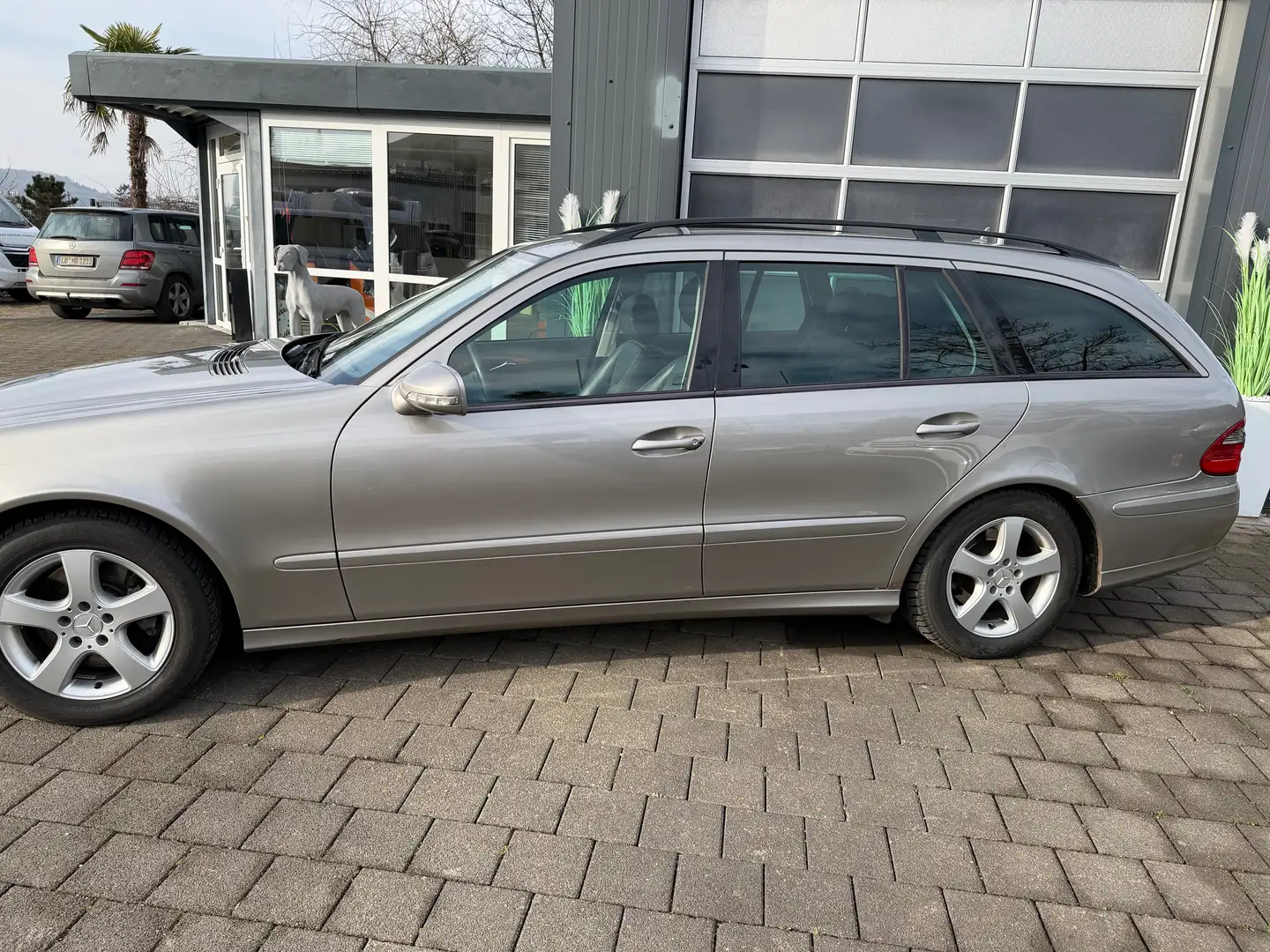 Mercedes-Benz E 200 E 200 T Kompressor (211.241) Grau - 2
