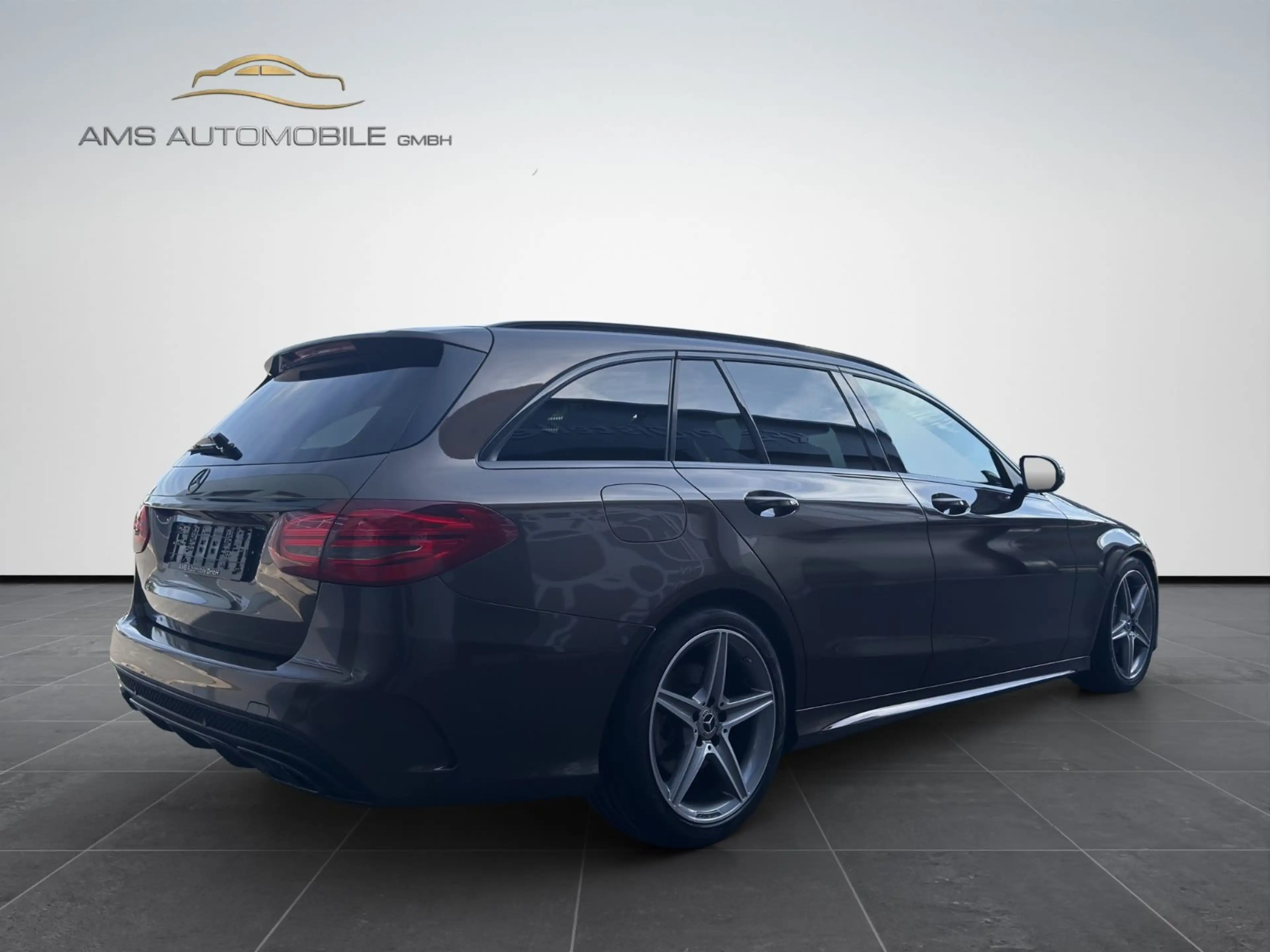 Mercedes-Benz C 180 CGI*AMG*LED*HEADUP*TOTWINKEL*CARPLAY*LEDER* — photo 5