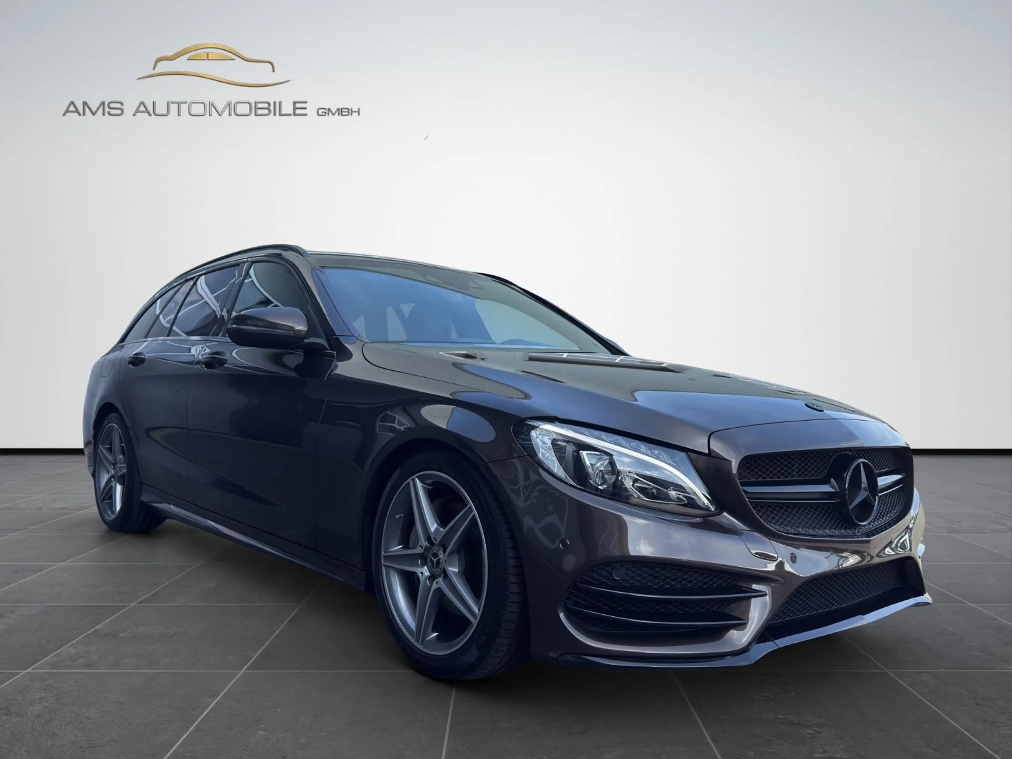 Mercedes-Benz C 180 CGI*AMG*LED*HEADUP*TOTWINKEL*CARPLAY*LEDER* — photo 2