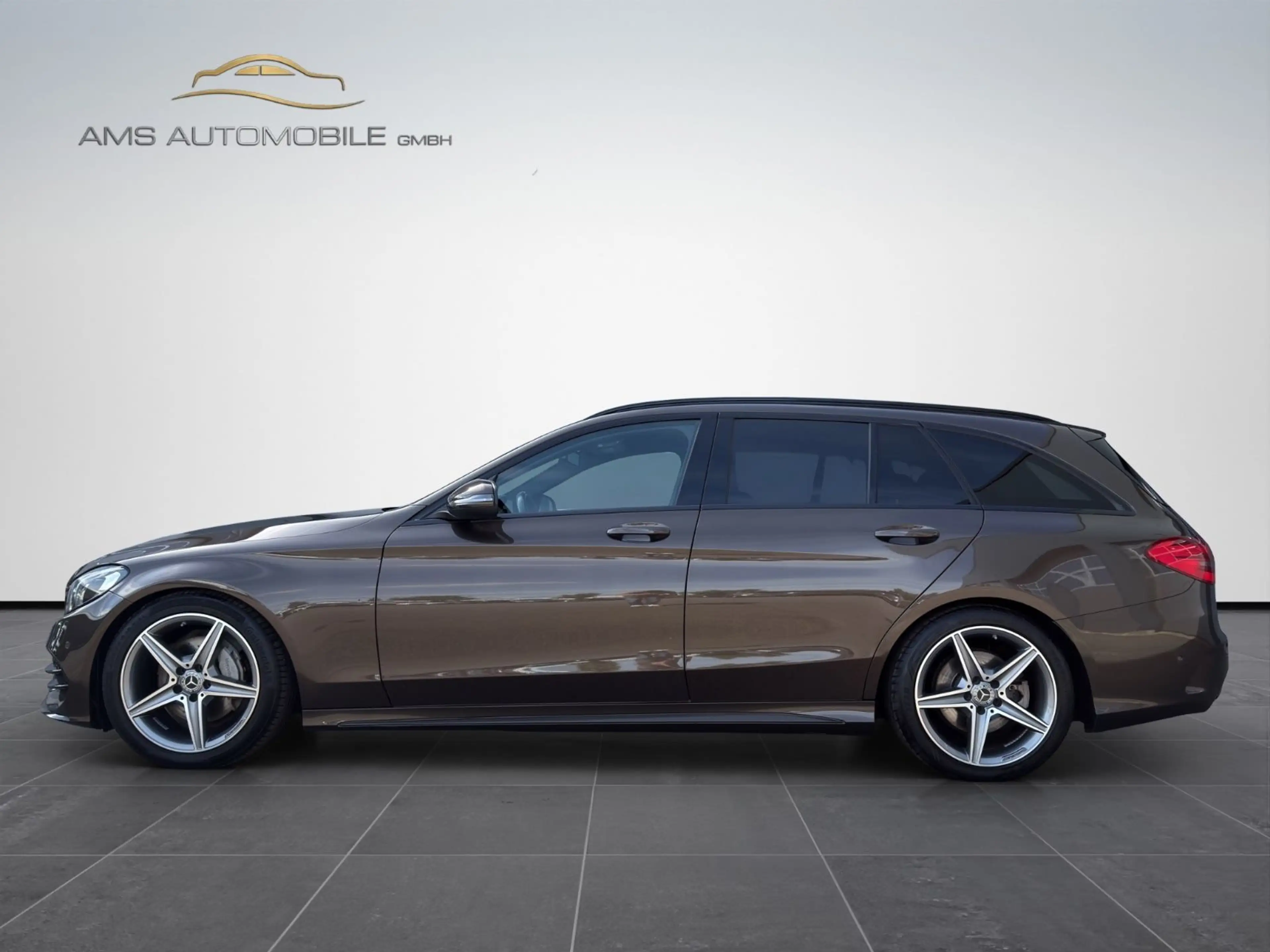 Mercedes-Benz C 180 CGI*AMG*LED*HEADUP*TOTWINKEL*CARPLAY*LEDER* — photo 6