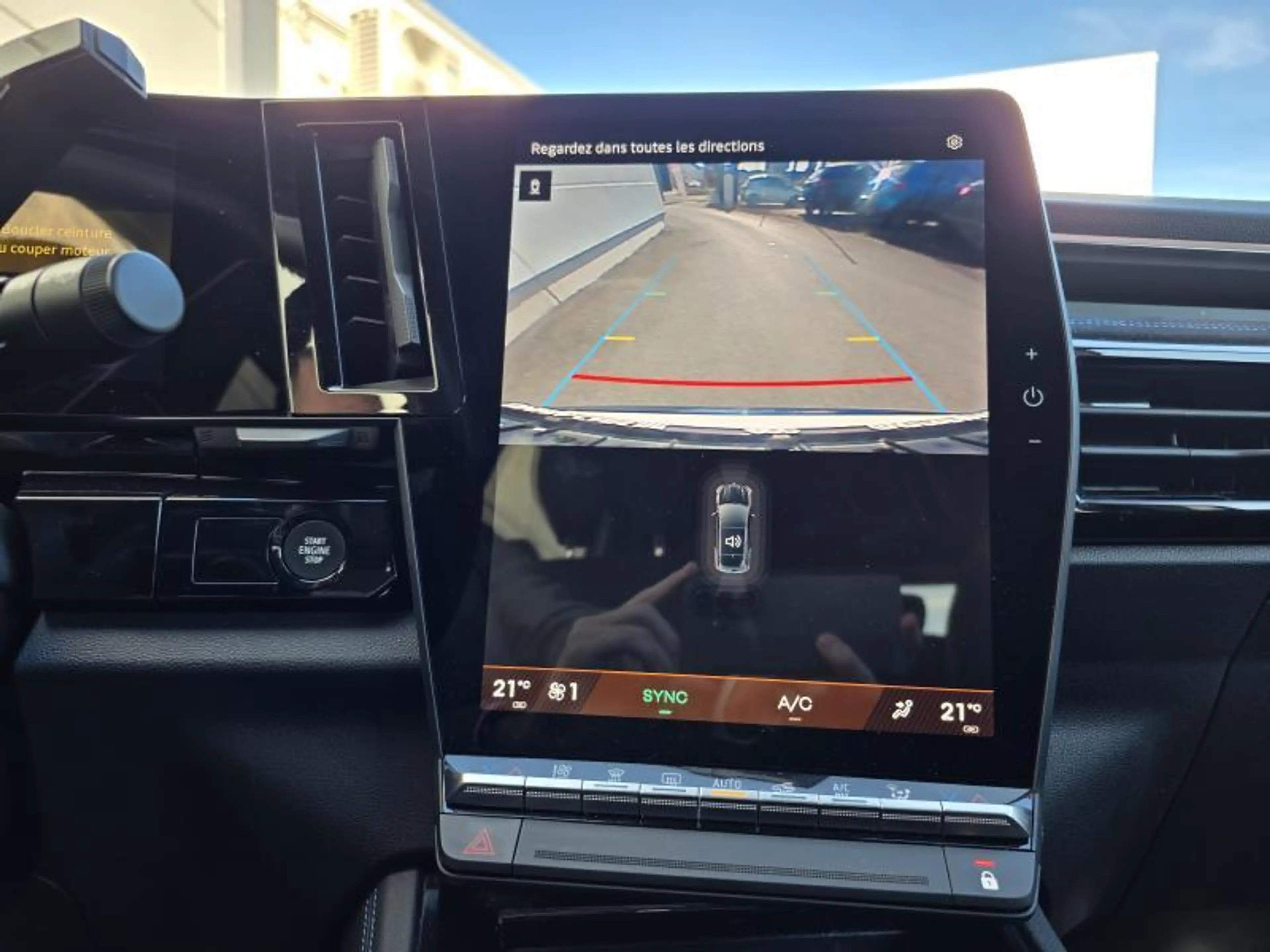 Renault Austral Esprit Alpine E-Tech Hybrid — photo 15