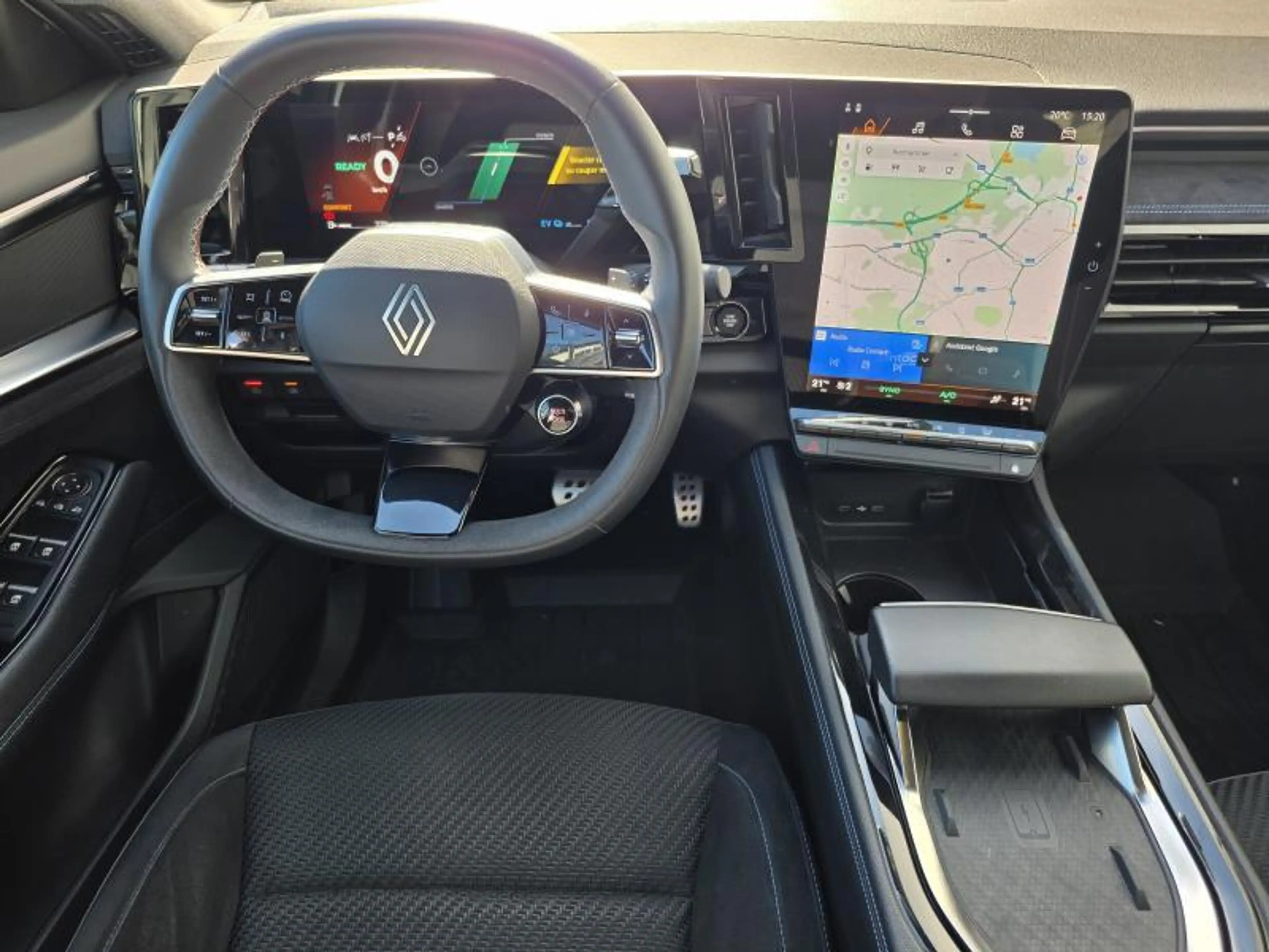Renault Austral Esprit Alpine E-Tech Hybrid — photo 11