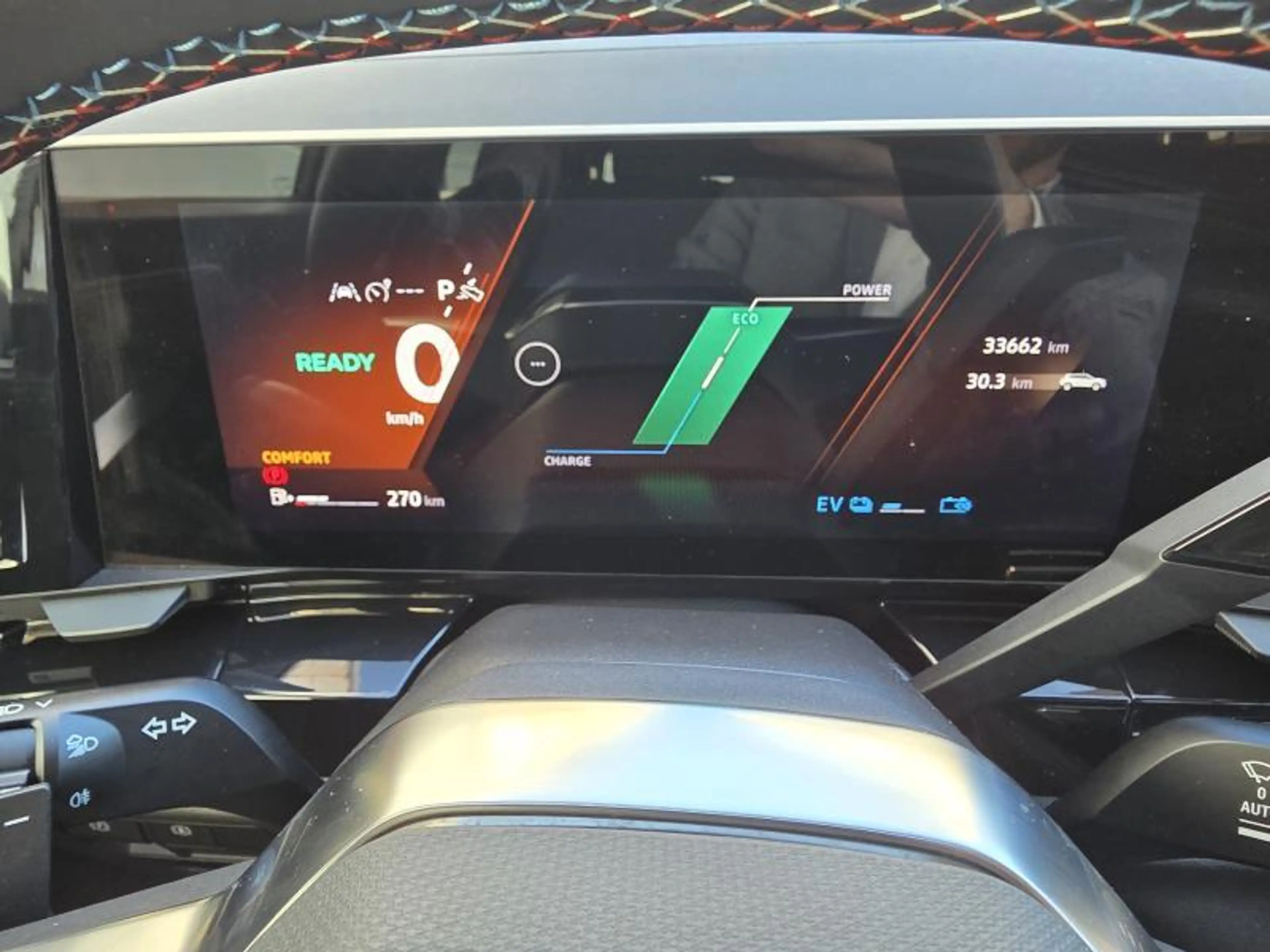 Renault Austral Esprit Alpine E-Tech Hybrid — photo 13