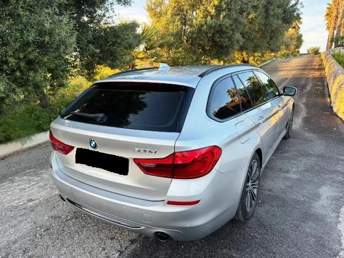 BMW 520 520d Touring Sport Line autom.(190cv) Silber - 2