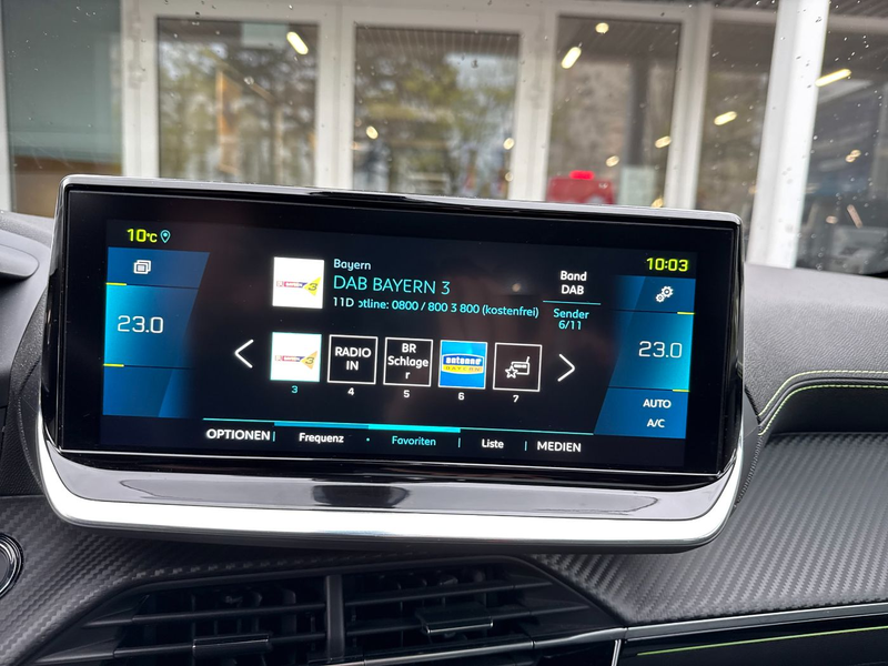 Peugeot 208 GT Elektro 136PS PANO NAVI KAM Klimaauto. — photo 10