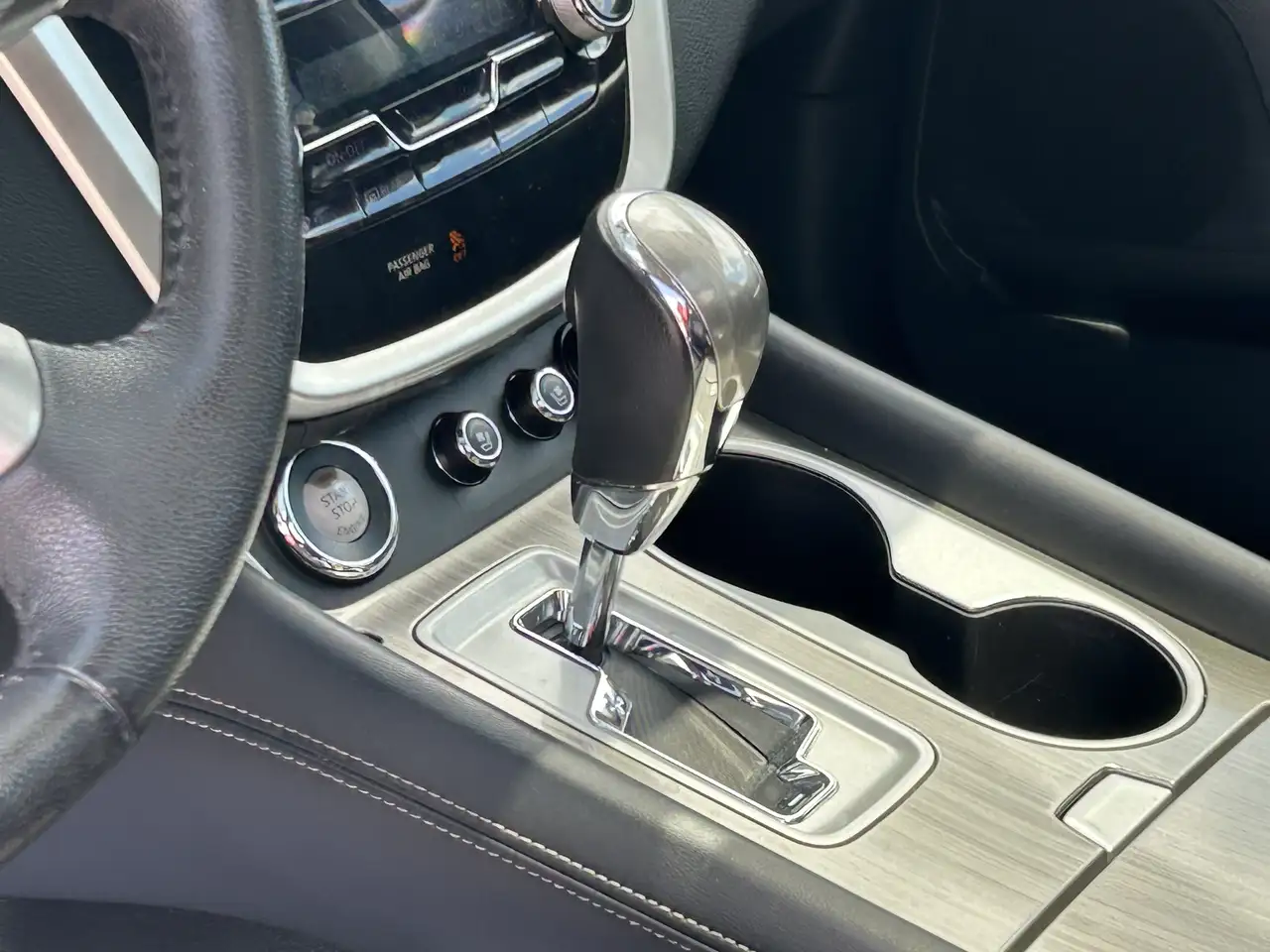 Nissan Murano снимка Nissan Murano