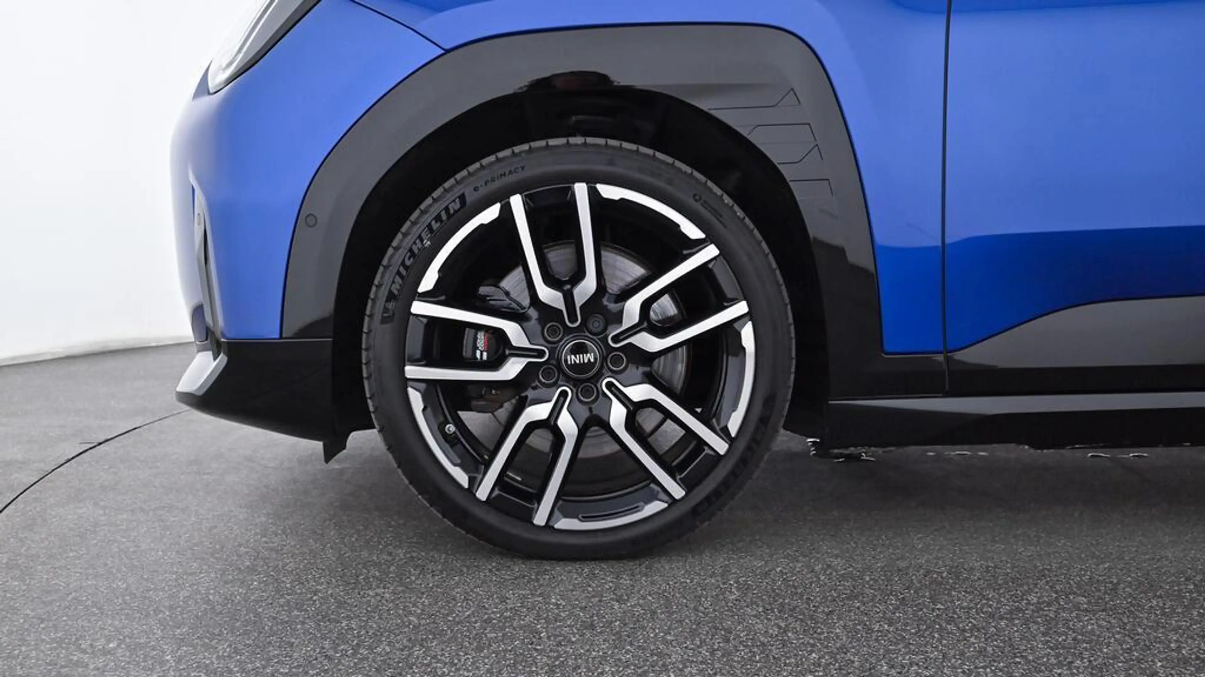 MINI Aceman John Cooper Works Trim — photo 10