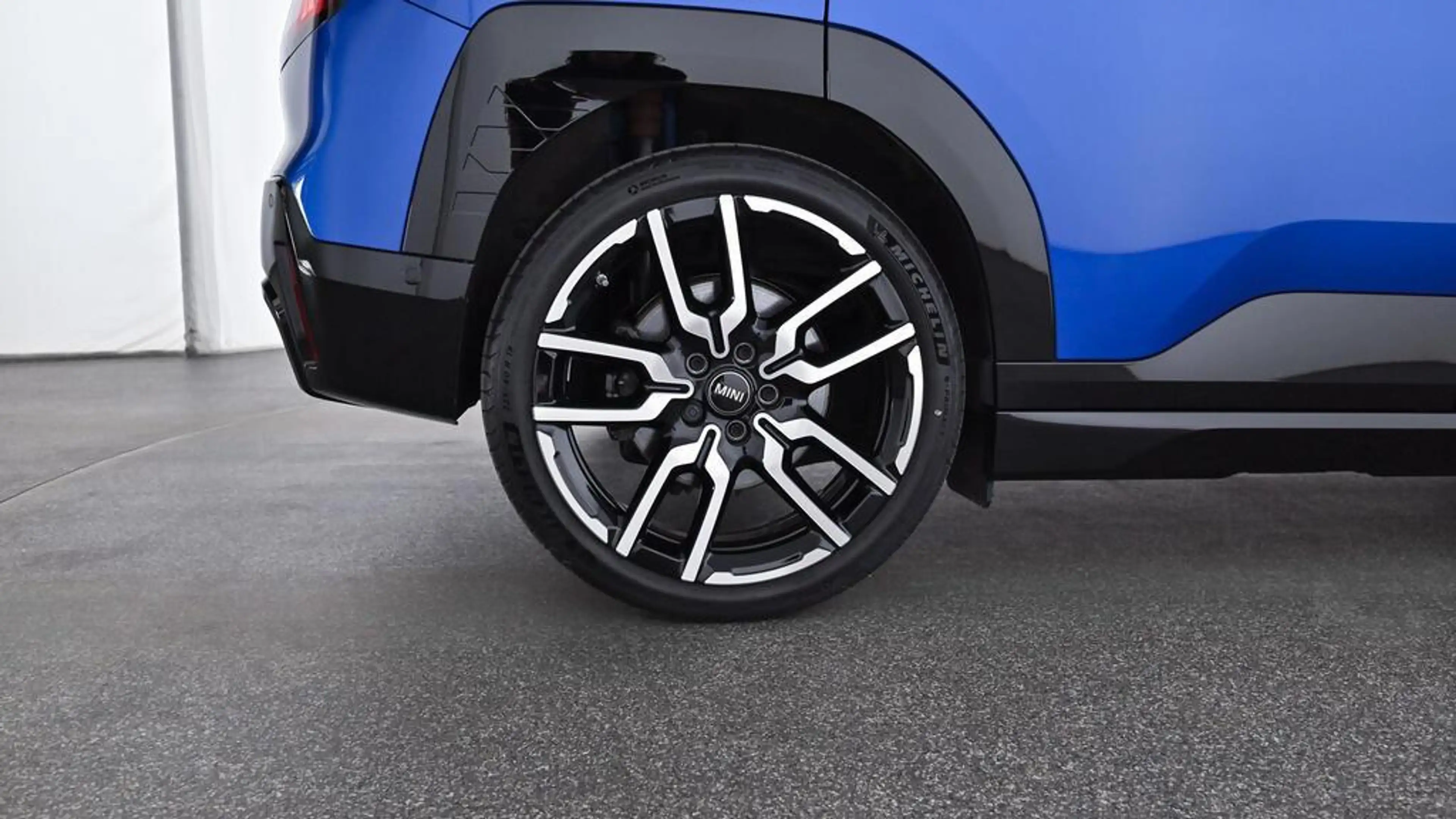 MINI Aceman John Cooper Works Trim — photo 11