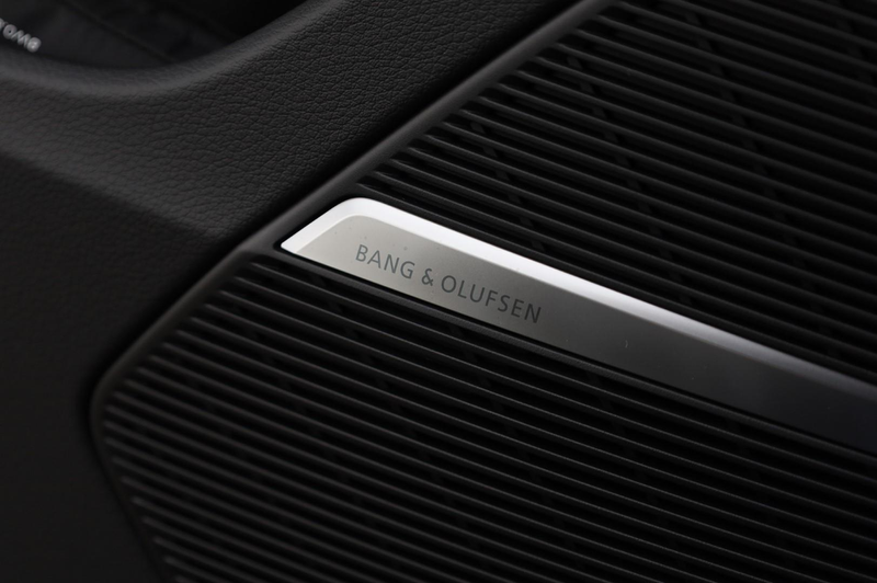 Audi Q8 60 TFSIe Competition Trekhaak l Volleder l Head-up — photo 20