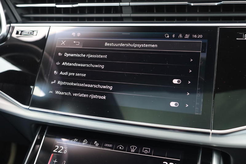 Audi Q8 60 TFSIe Competition Trekhaak l Volleder l Head-up — photo 30