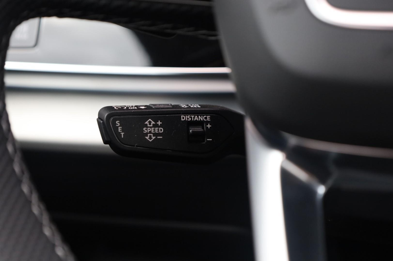 Audi Q8 60 TFSIe Competition Trekhaak l Volleder l Head-up — photo 18