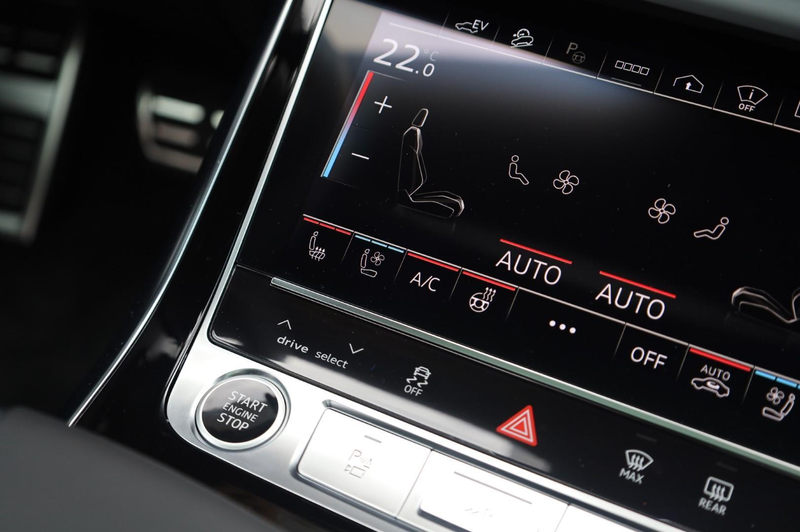 Audi Q8 60 TFSIe Competition Trekhaak l Volleder l Head-up — photo 19