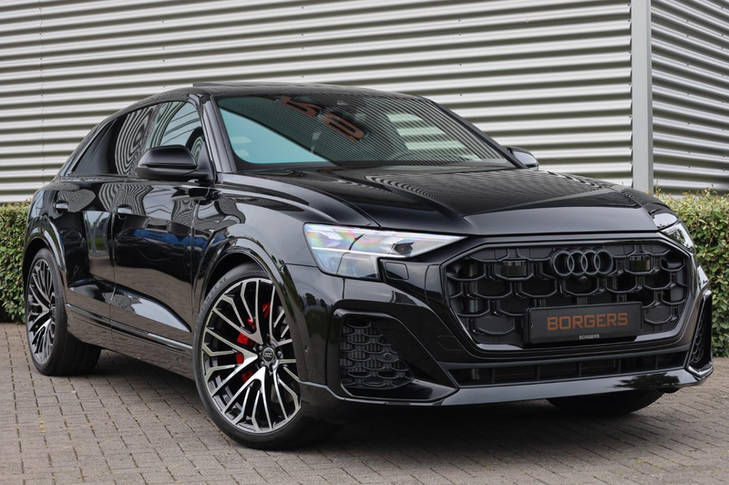 Audi Q8 60 TFSIe Competition Trekhaak l Volleder l Head-up