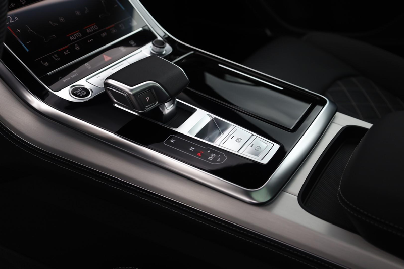 Audi Q8 60 TFSIe Competition Trekhaak l Volleder l Head-up — photo 43