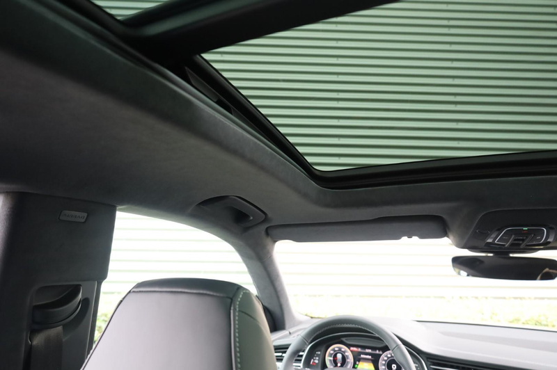 Audi Q8 60 TFSIe Competition Trekhaak l Volleder l Head-up — photo 46