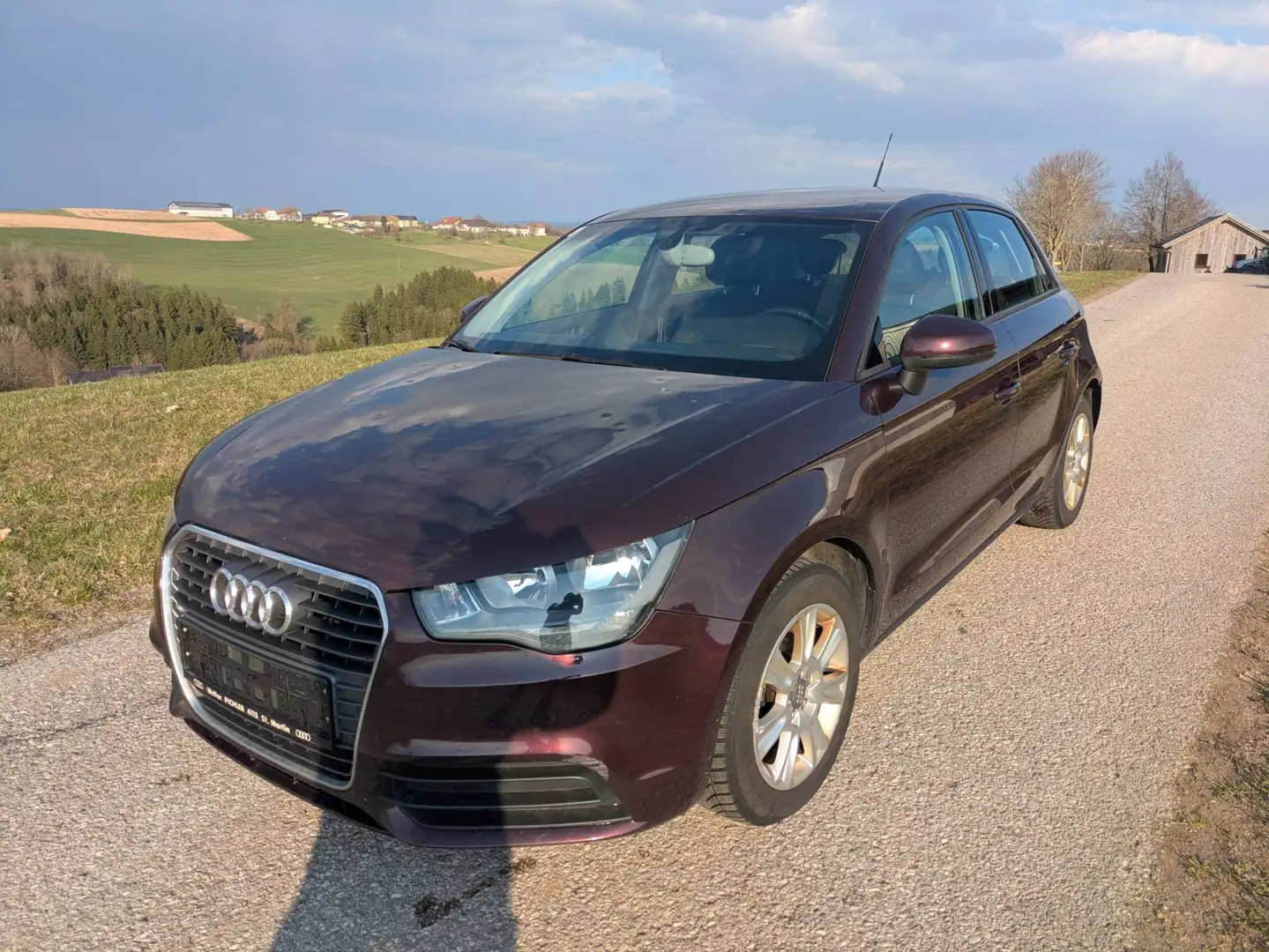 Audi A1 A1 SB 1,6 TDI Attraction Attraction Rot - 1