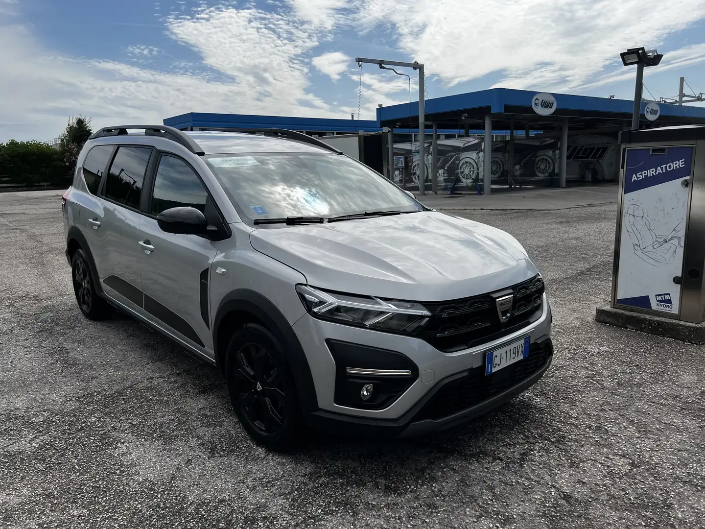 Dacia Jogger 1.0 tce Extreme Gpl 100cv - 1
