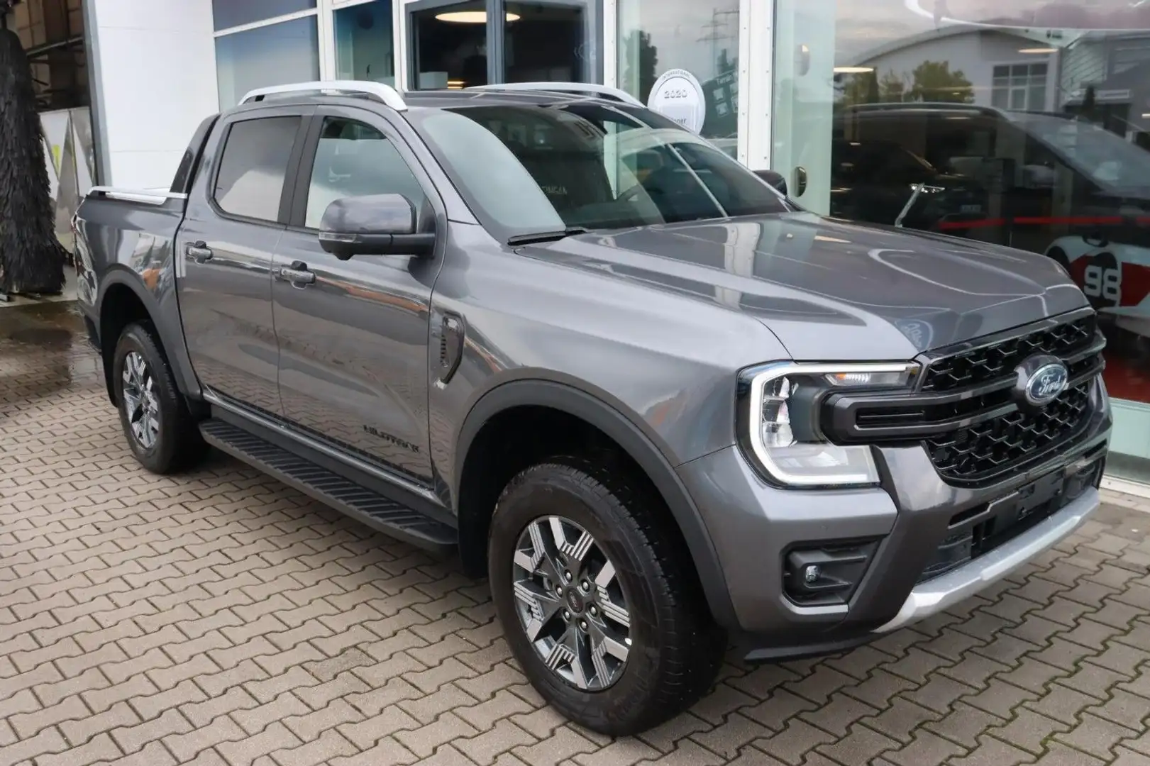 Ford Ranger Wildtrak DOKA PHEV 360° 0,99% FIN* AHK Gris - 2