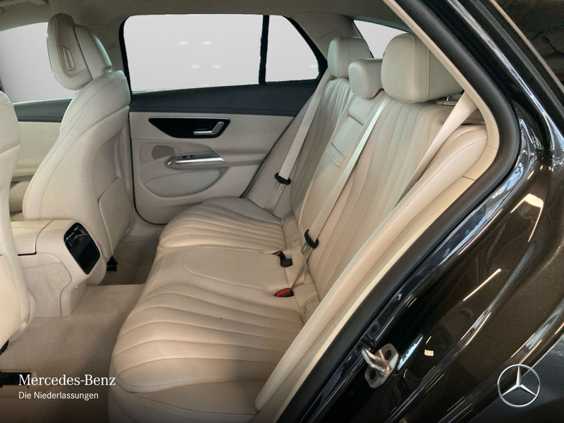 Mercedes-Benz E 300 de T 4M Hybrid Avantgarde Fahrass WideScreen — photo 12