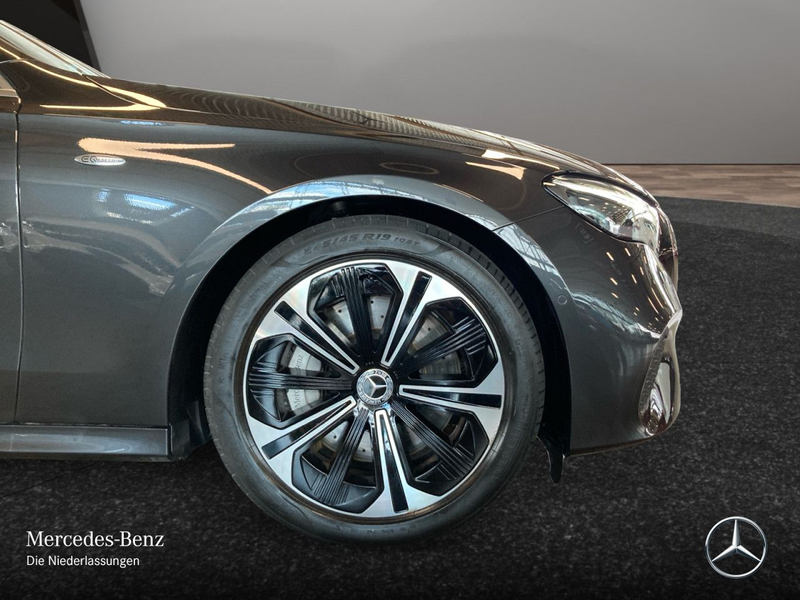 Mercedes-Benz E 300 de T 4M Hybrid Avantgarde Fahrass WideScreen — photo 6