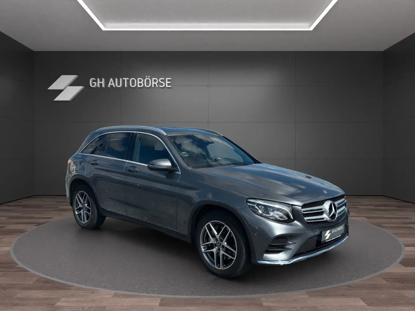 Mercedes-Benz GLC 250 4Matic|AMG-LINE|R-KAM|LED|NAVI|TEMPOMAT Grau - 2