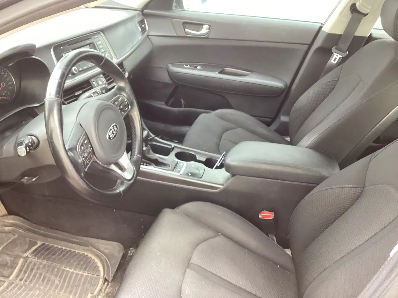 Kia Optima снимка Kia Optima
