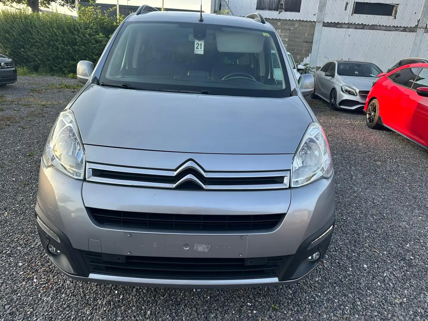 Citroen Berlingo Multispace BlueHDi Vert - 2