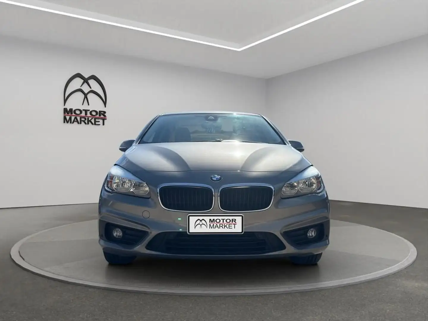 BMW 216 d Active Tourer Luxury Oro - 2