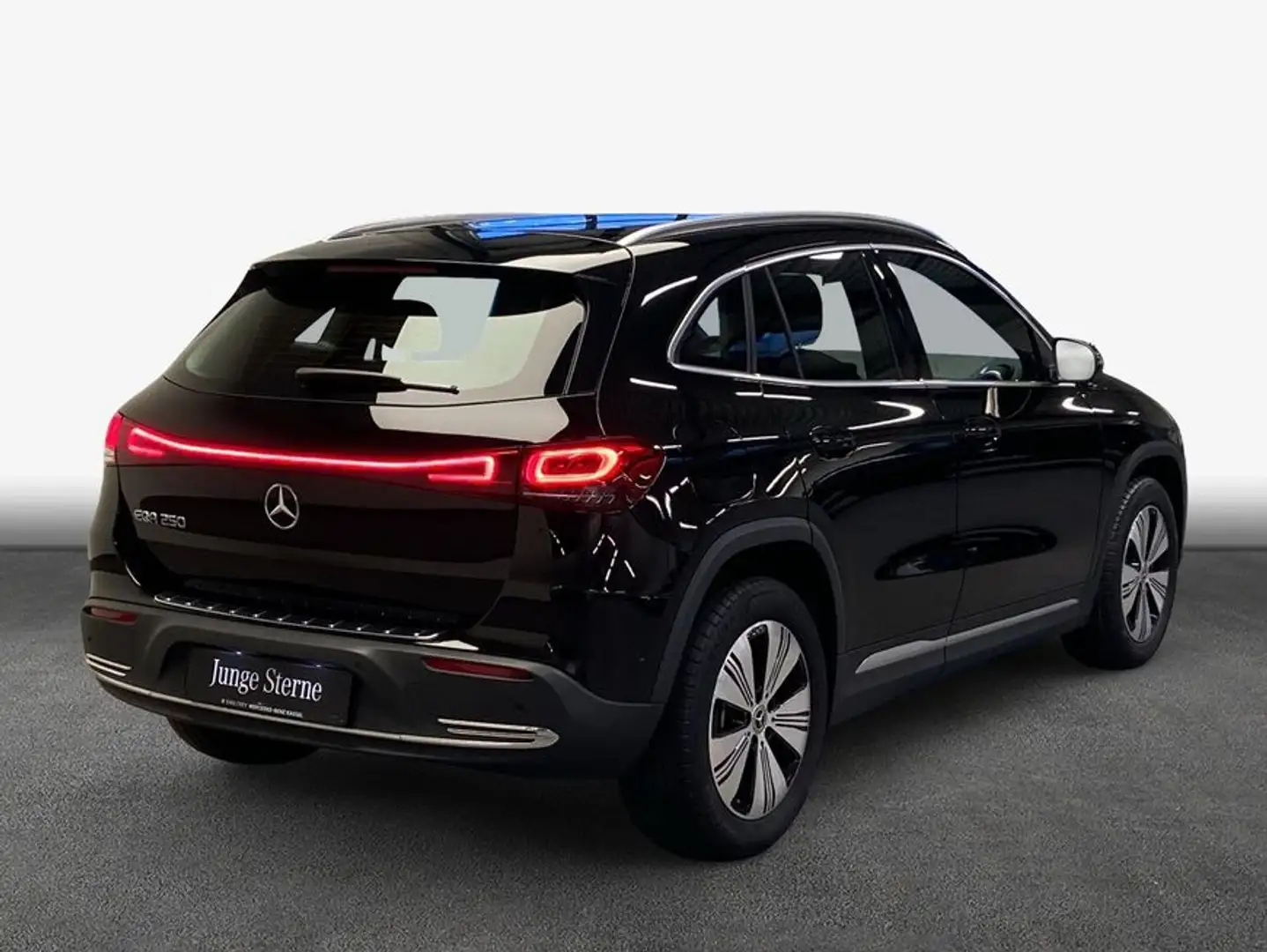 Mercedes-Benz EQA 250 EQA Schwarz - 2