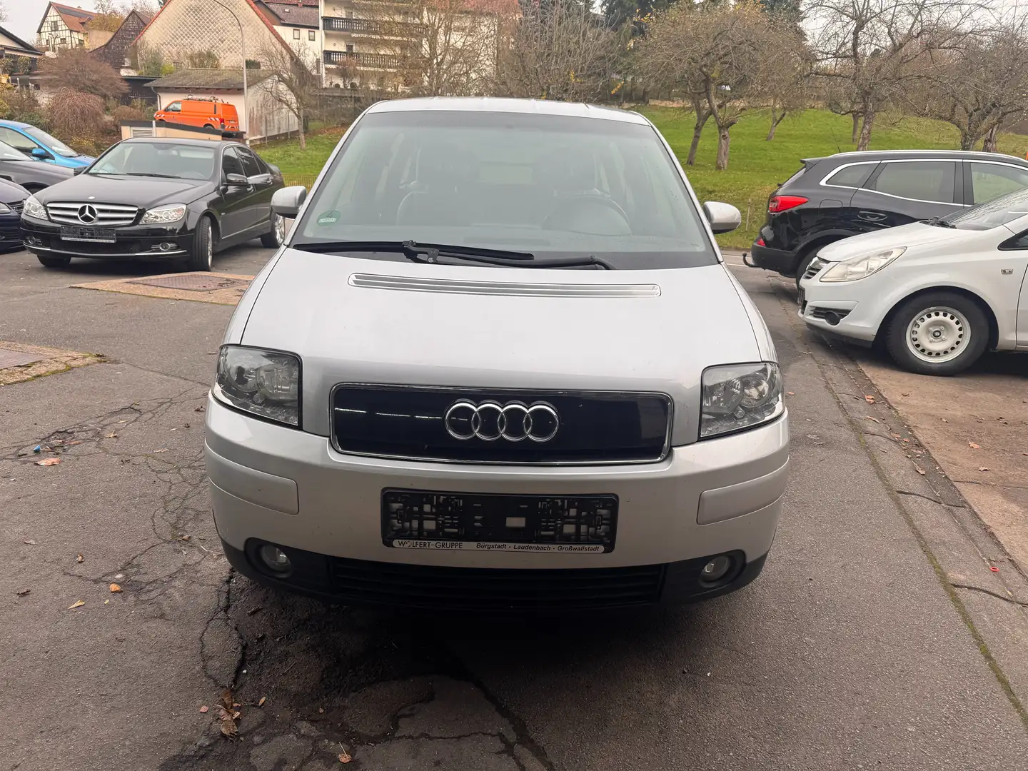 Audi A2 1.4 Grau - 2